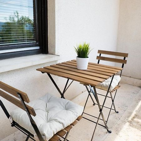 Apartment Beautiful Lake View بليد المظهر الخارجي الصورة