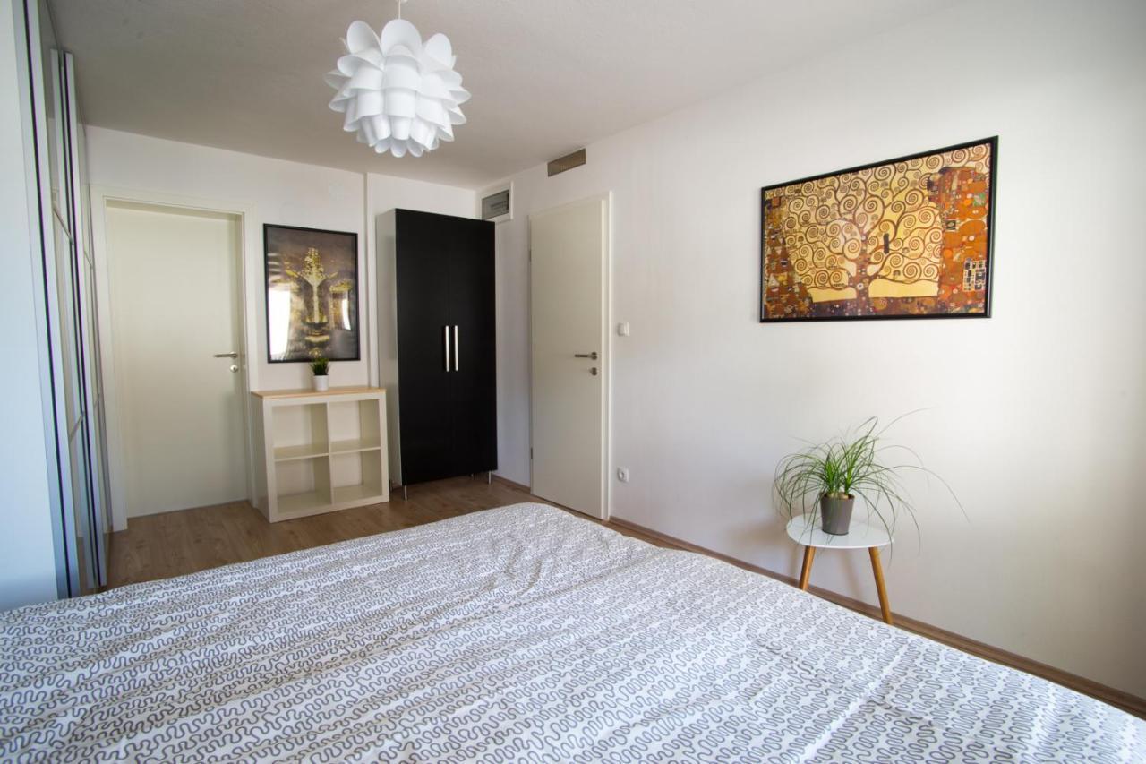 Apartment Beautiful Lake View بليد المظهر الخارجي الصورة